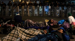 MILES DE MIGRANTES ATRAPADOS POR LAS BARRERAS QUE IMPUSO EL COVID-19