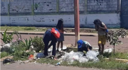 Entre la basura y la caridad sobreviven algunos indígenas en Amazonas