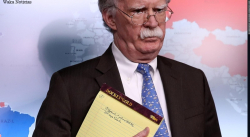 Trump destituye al tercer asesor de Seguridad Nacional de su mandato, John Bolton