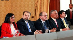 MESA DE DIÁLOGO RECHAZÓ POSICIÓN DEL GRUPO DE CONTACTO SOBRE CRISIS POLÍTICA