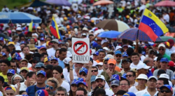 DENUNCIAN QUE GOBIERNO NACIONAL CASTIGA CON DESPIDOS A QUIENES APOYAN A JUAN GUAIDÓ