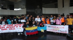 COMUNIDAD UNIVERSITARIA NO ACEPTA AUTORIDADES IMPUESTAS POR EL GOBIERNO NACIONAL