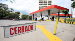 REDUCEN LA GASOLINA EN EL INTERIOR PARA DARLE A CARACAS