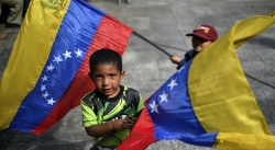 COLOMBIA DARÁ LA NACIONALIDAD A 24.000 NIÑOS DE PADRES VENEZOLANOS