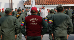 MADURO A LA FAN: “SI SURGE UN TRAIDOR, CAPTURARLO INMEDIATAMENTE”