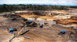 GOBIERNO REITERA PROHIBICIÓN DE ACTIVIDADES MINERAS EN PARQUES NACIONALES