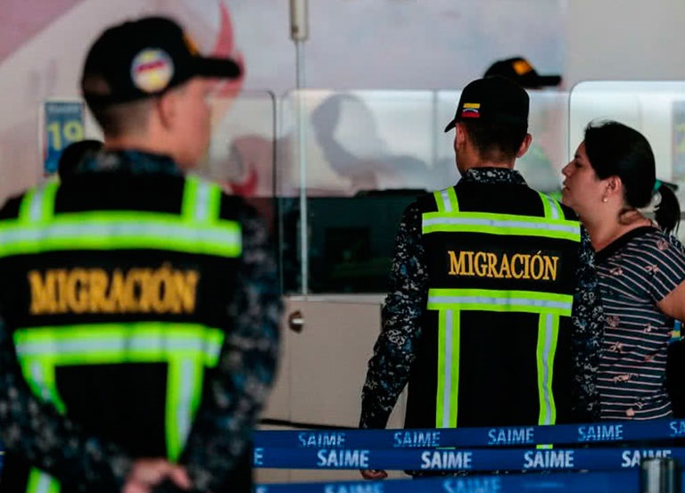 xxpolicia-migratoriaxx.jpg